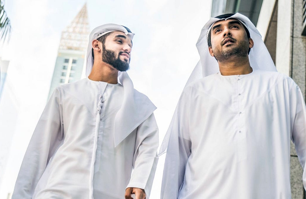 Emarati White Clothing